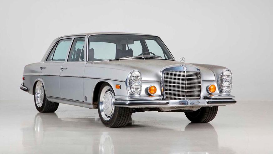 Mercedes-Benz 300 SEL из 1970-х оснастили мотором от Corvette