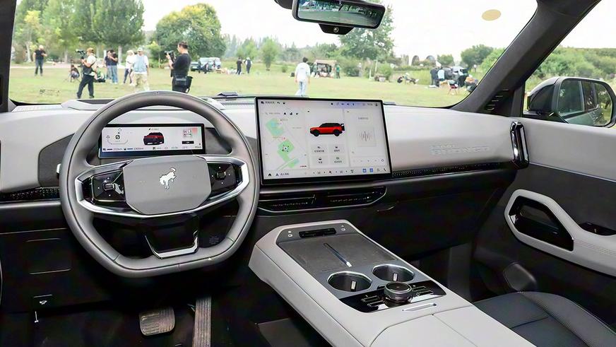 Ford Bronco стал кемпером в Китае