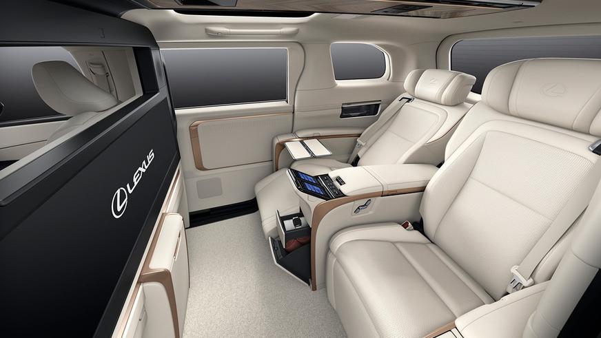 Новый Lexus LM получил турбомотор 2.4 и стал глобальным