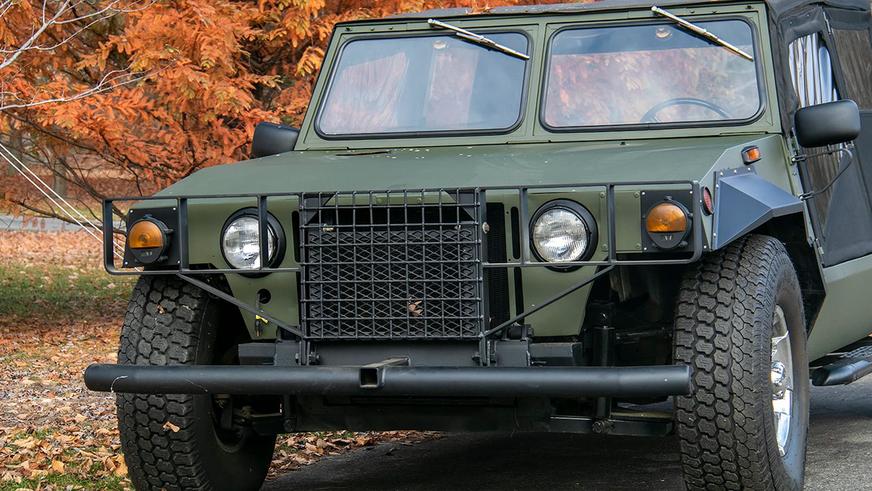 Альтернативный Humvee пустят с молотка