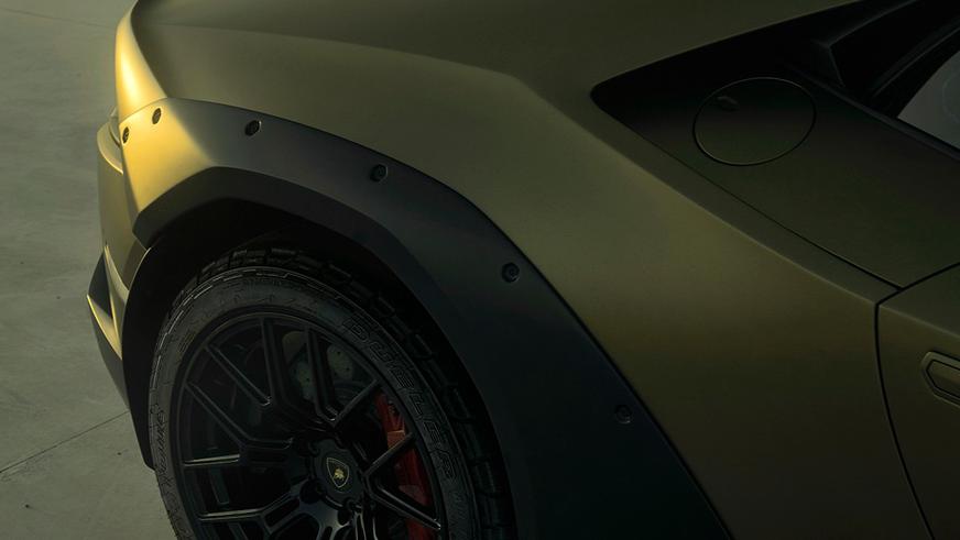 Самый внедорожный Lamborghini Huracan оказался самым медленным