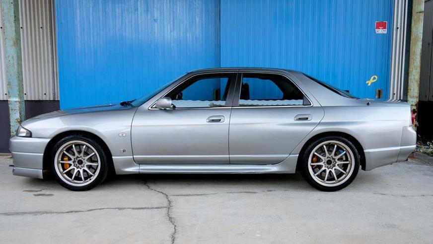 Сразу два редчайших Skyline GT-R появились в продаже – это седаны