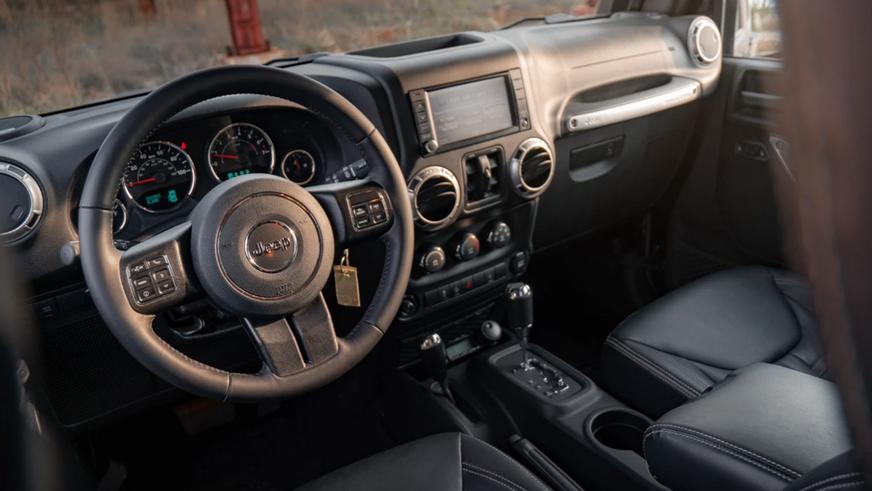 Интересные объявления на Kolesa.kz: от Wanderer W24 до Jaguar XK120