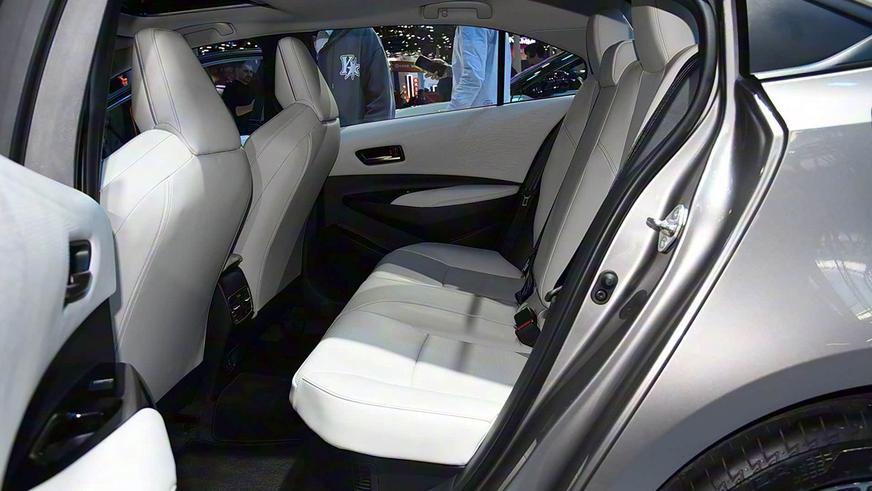 Toyota Corolla получила новую внешность, но&nbsp;пока только для&nbsp;Китая