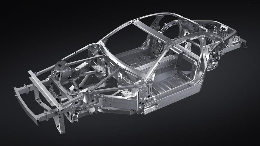 Toyota представила три суперкара: дорожный, гоночный и электрический