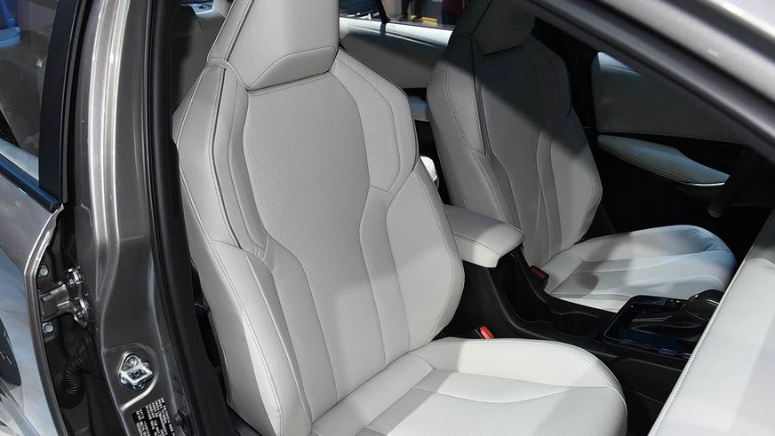 Toyota Corolla получила новую внешность, но&nbsp;пока только для&nbsp;Китая