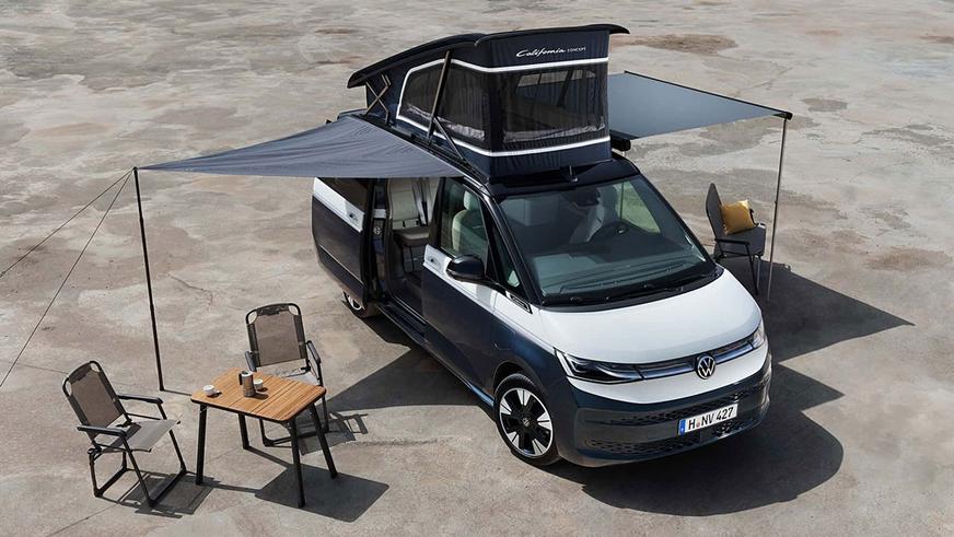 VW T7 превратился в дом на колёсах с двумя дверями и палаткой