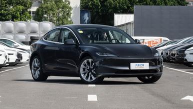 Китайские Tesla Model 3 слегка обновили