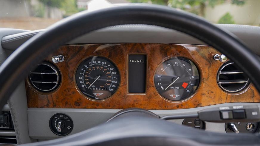 Bentley Continental R Элтона Джона выставили на продажу