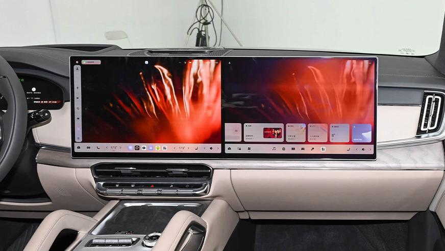 Zeekr показала интерьер гибрида 8X