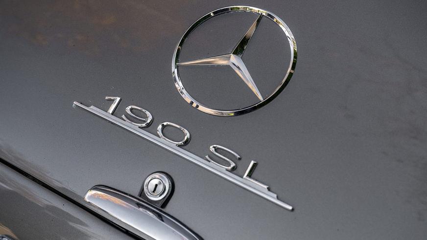 Mercedes-Benz 190 SL на торгах: 50 лет в одних руках и неизвестный пробег