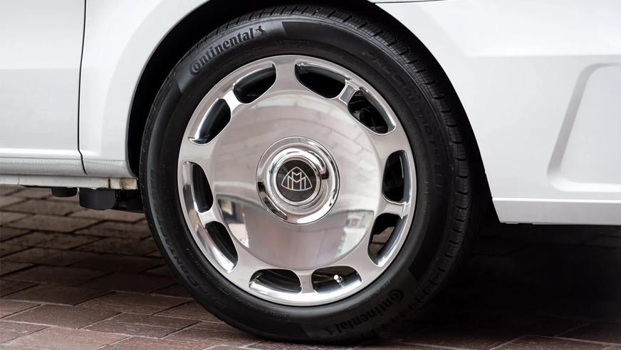 Maybach V-класса&nbsp;&mdash; ненастоящий, но&nbsp;стоит как реальный