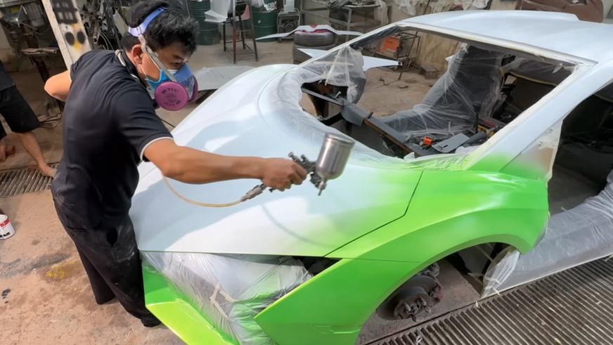 Реплику Lamborghini из старого Nissan создали во Вьетнаме