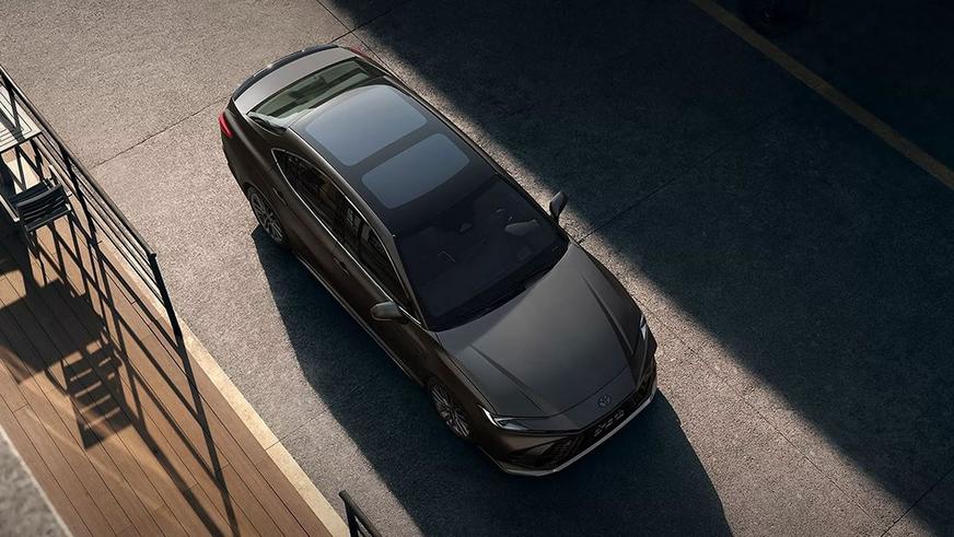 Toyota представила «спортивную» Camry для Китая