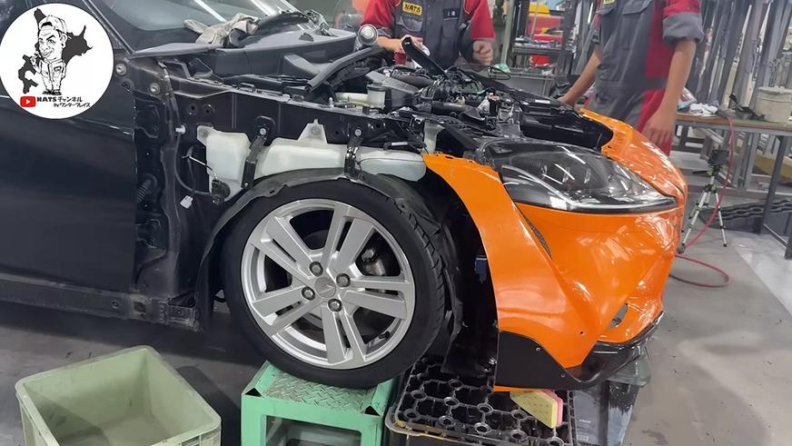 Фото дня: особые Supra и GT-R для тесных улиц