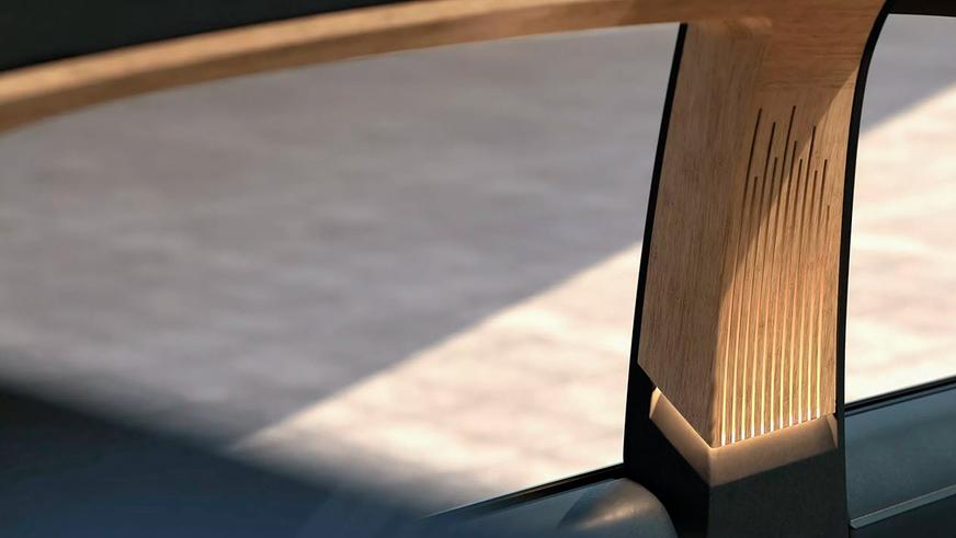 Lexus LS стал роскошным вэном с шестью колёсами