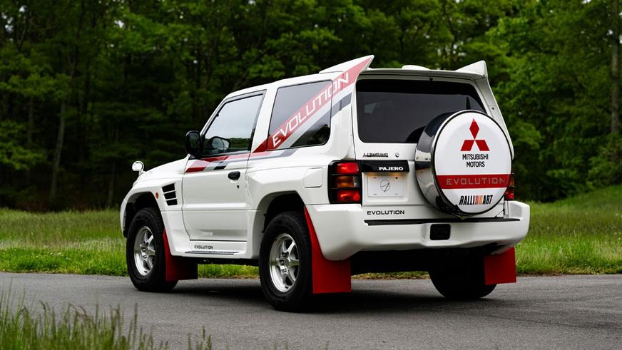 Редкий Mitsubishi Pajero Evolution выставили на продажу в США