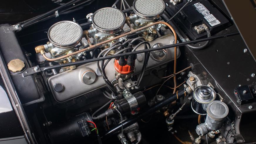 Довоенный BMW 327 выставили на торги в США