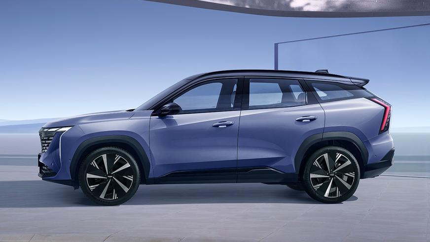 Geely объявила цены на новый Atlas в Казахстане