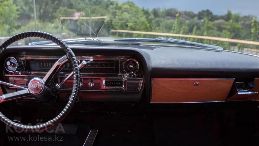 Интересные авто в продаже на Kolesa.kz: от Cadillac Fleetwood до заниженного ВАЗ-2101