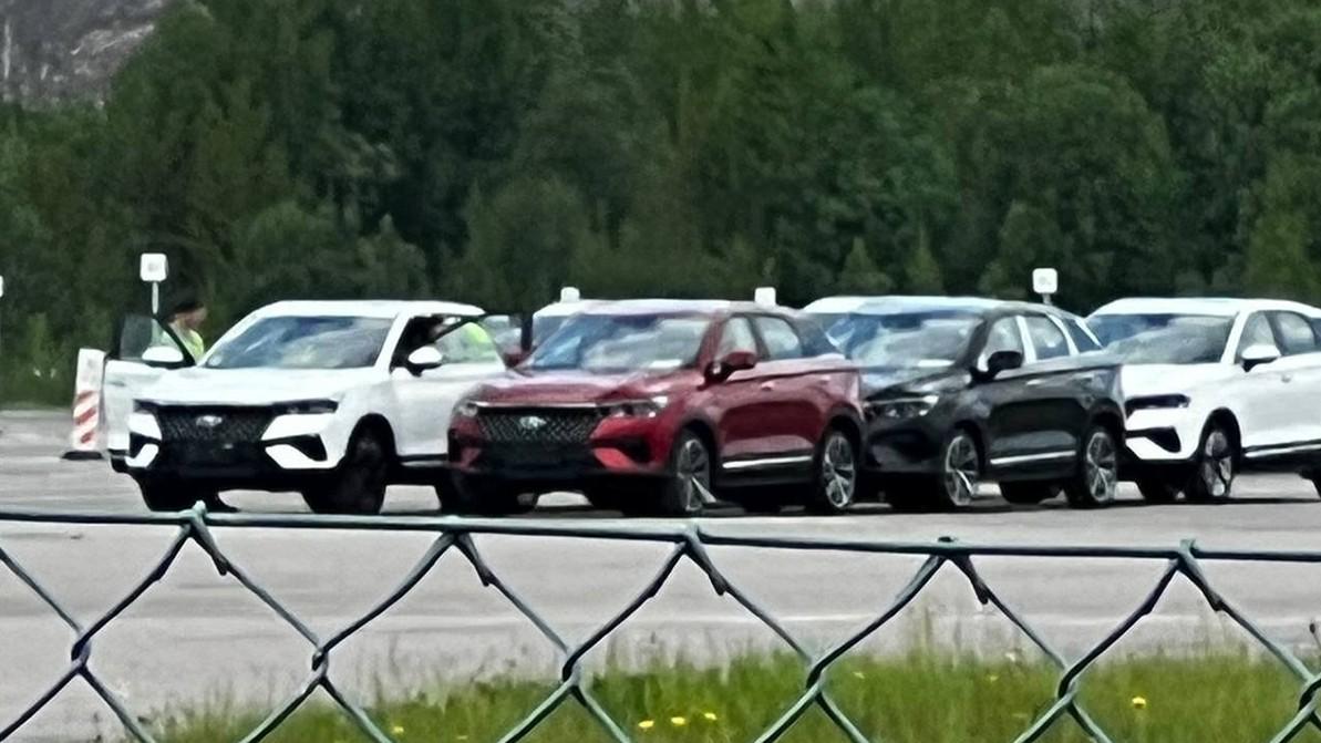 Санкт-Петербургтегі зауыт қытайлық Lada модельдерін құрастырды