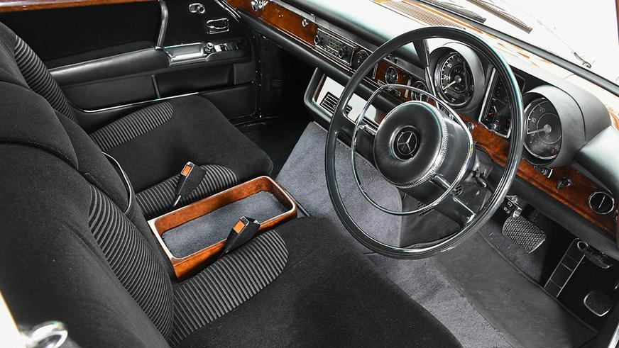 В продаже появился Mercedes-Benz Pullman, собранный для Джона Леннона