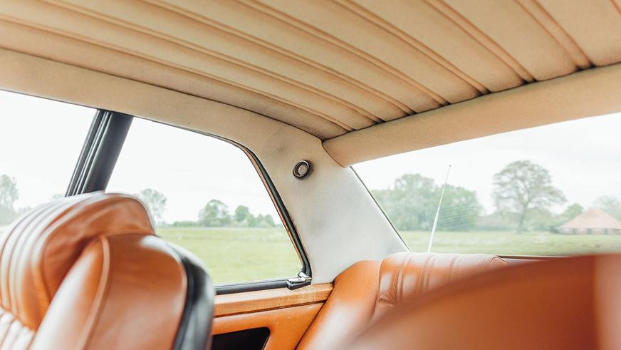 С молотка уйдёт уникальный двухдверный Mercedes-Benz 300 SEL
