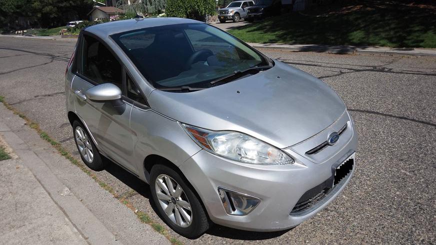 Знаменитая ультракороткая Ford Fiesta ищет нового хозяина