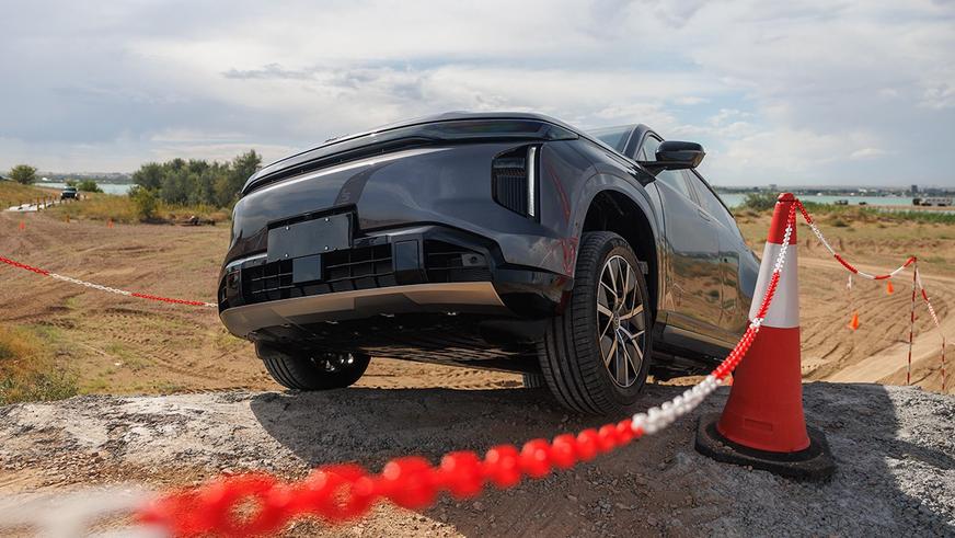 GAC Қазақстанға S7 гибрид кроссоверін әкелді