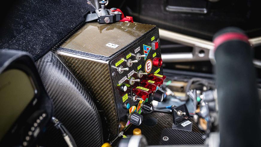 На продажу выставят Nissan GT-R из фильма про гонки. Но это не «Форсаж»