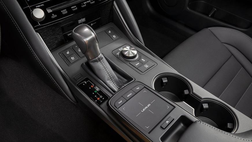 Анонсирована финальная версия седана Lexus IS