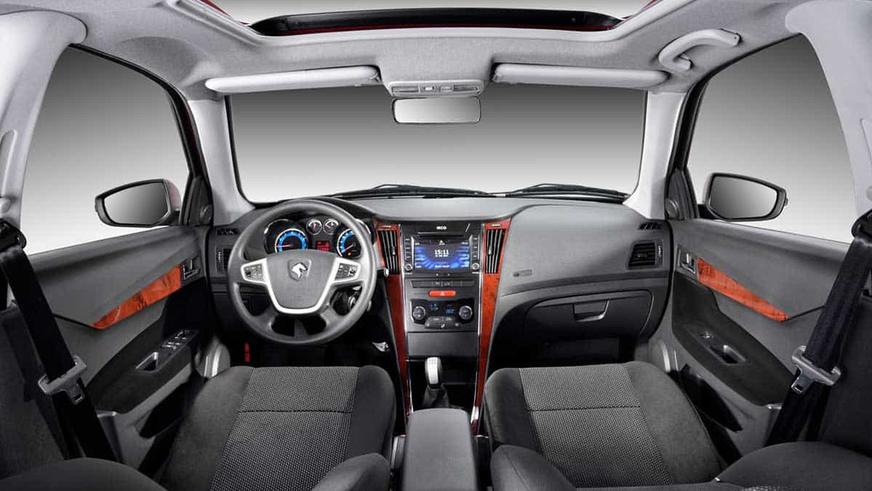 Начались российские продажи иранского седана IKCO Dena+