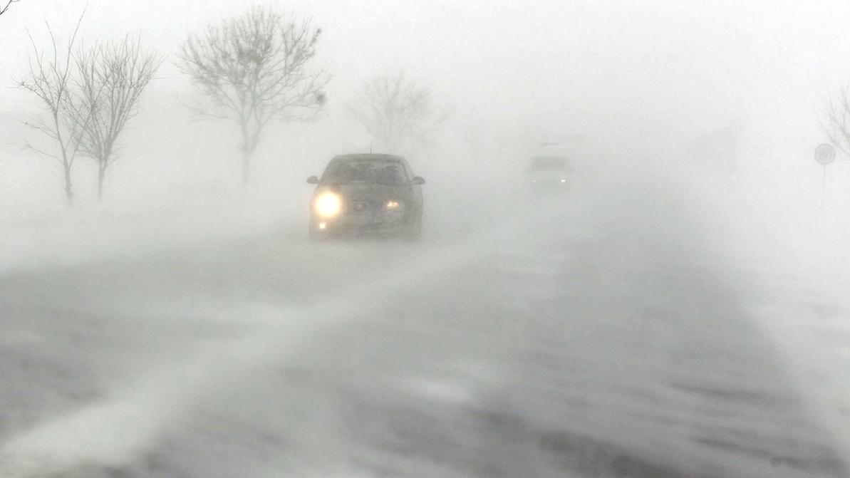 Где перекрыты дороги в Казахстане из-за непогоды