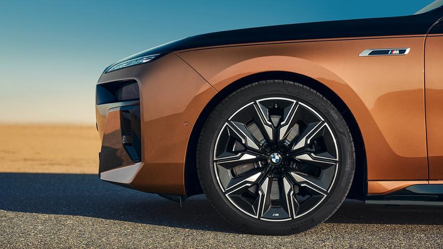 Электрическая BMW 7-й серии получила мощнейшую версию M70