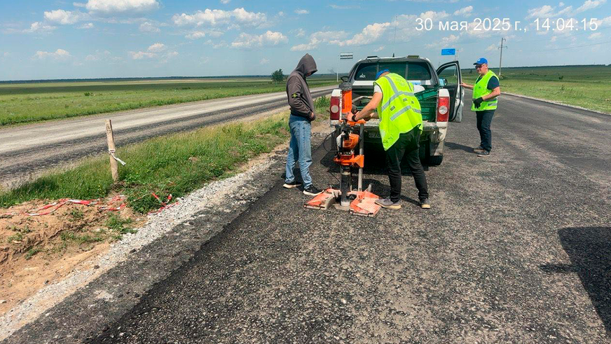 Более половины районных и городских дорог в СКО бракованные