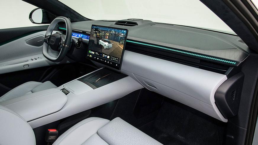 Lynk&Co маркасы Z10 электроседанын таныстырды