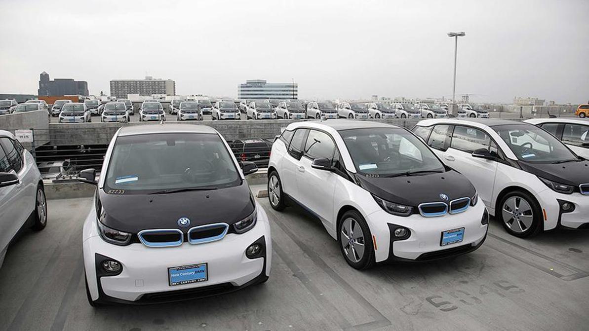 BMW i3 не прижился в полиции США
