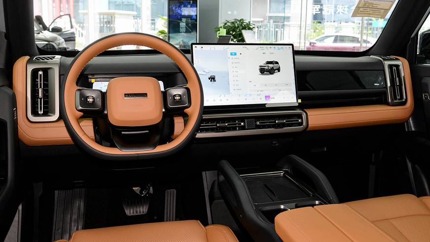 Chery выпустила гибридный кроссовер с брутальной внешностью