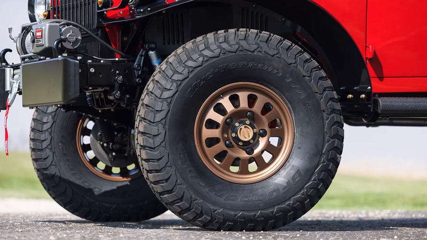 Старый грузовичок продают по цене суперкара