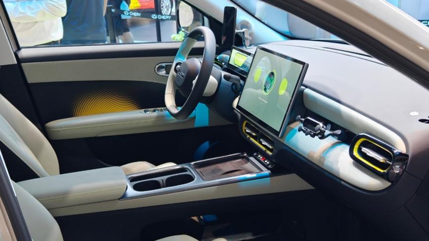 У Chery появился большой QQ — это недорогой электрокар