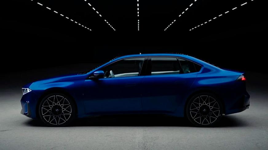 В Сеть утекли первые фото нового BMW i3