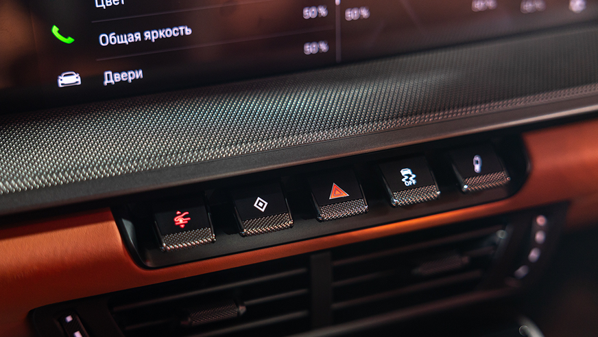 Обновлённый Porsche 911 прибыл в Казахстан
