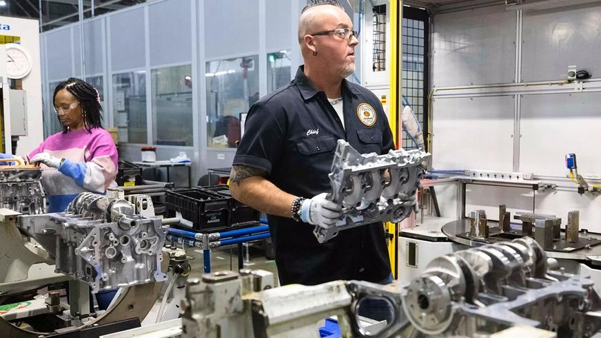 GM вложит сотни миллионов долларов в новые V8