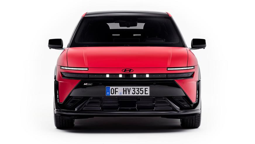 Hyundai показала новый электромобиль. Это Ioniq 3