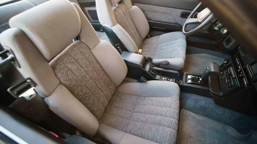 Редкая версия Toyota Celica с мизерным пробегом появилась в продаже