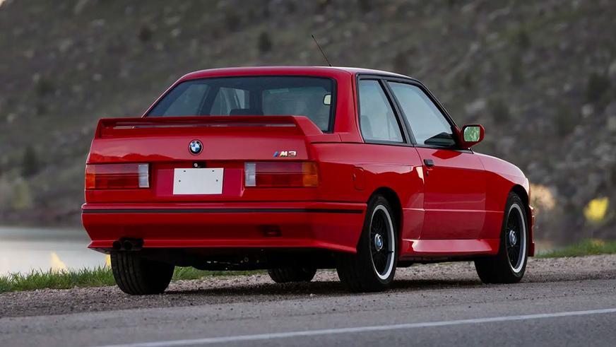 Очень редкую BMW M3 хотят продать за 200 тысяч долларов