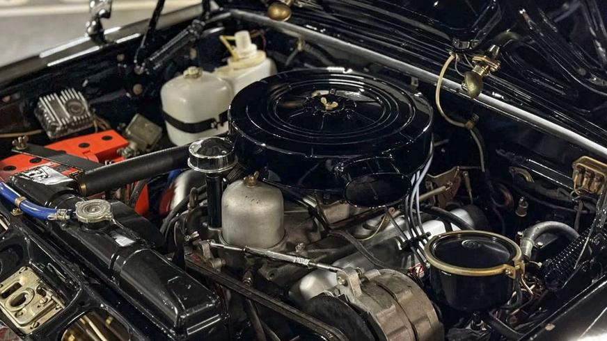 В Екатеринбурге продаётся заводской ГАЗ-24 с V8 и автоматом