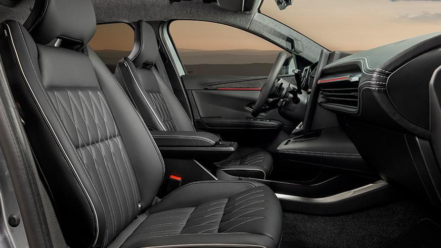 Mitsubishi Eclipse Cross стал электрокаром на платформе Renault