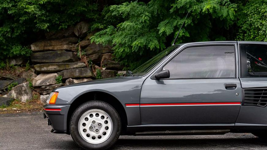 Мал, да удал. Продаётся среднемоторный Peugeot 205 Turbo 16