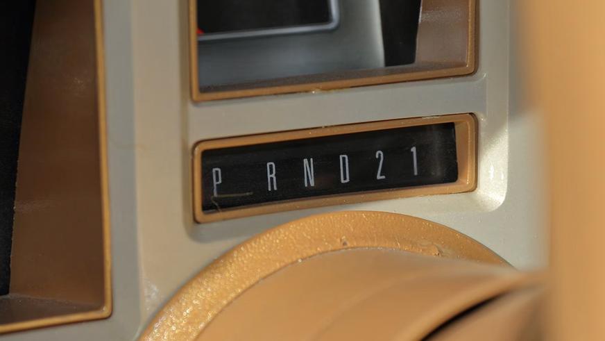 С молотка уйдёт старый Continental в образе Bugazzi Mark IV